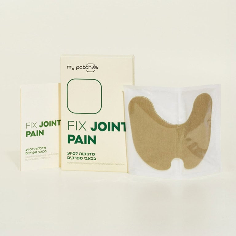 בתמונה מוצגים קופסאות של מדבקות לשיכוך כאבי מפרקים של המותג "My Patch Fix", וכן מדבקה בצורת Y ארוזה בשקית.